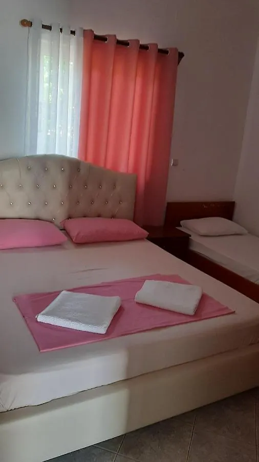 Villa Shehu Ksamil Apartment