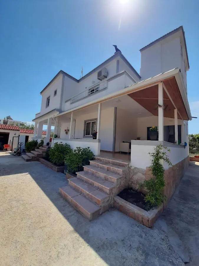 Villa Shehu Ksamil 0*,  Albania