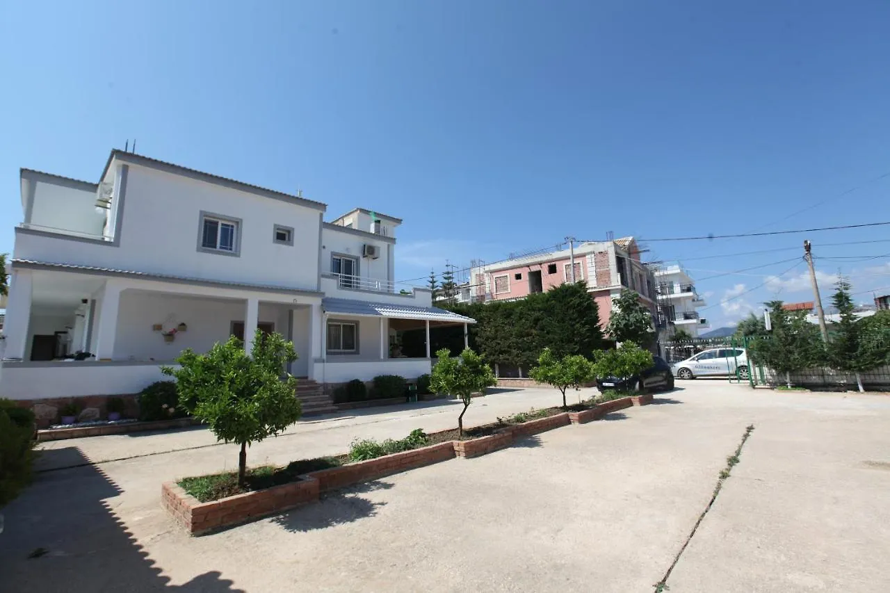 Villa Shehu Ksamil Lägenhet